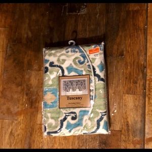 Tuscany Decorative Top Treatment